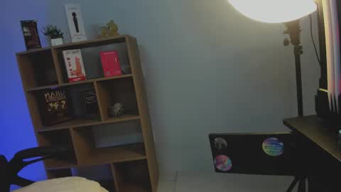 Snapshot of cleeoadams_ chatting on 09/27/25, 04:17 Cleo Adams online show from 09/27/25, 04:17