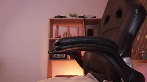 Cleo Adams online show from 04/01/26, 04:57