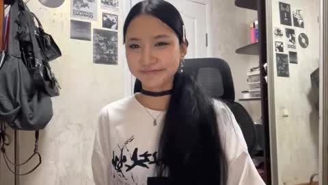 Lili online show from 03/18/26, 07:39