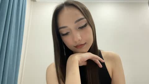 Snapshot of clementinecampion chatting on 05/05/26, 03:20 Viki online show from 05/05/26, 03:20