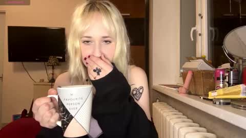 Jenny online show from 12/21/25, 08:16