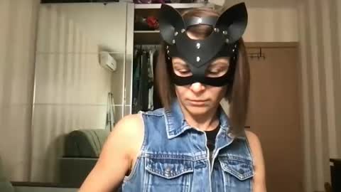 cleo_catra online show from 10/04/25, 12:58
