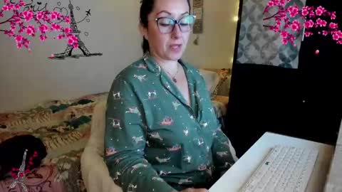 cleo_christmas online show from 02/24/26, 01:03