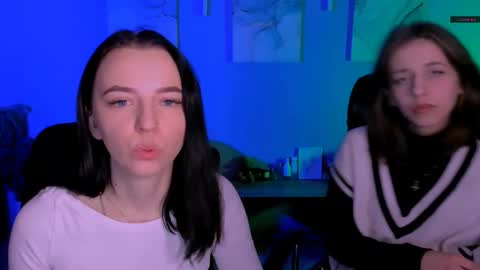 Snapshot of cleo_cool chatting on 02/27/26, 09:31 ur Cleo online show from 02/27/26, 09:31