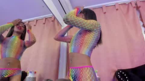 Snapshot of cleo_escobar chatting on 05/01/26, 01:37 Cleo online show from 05/01/26, 01:37