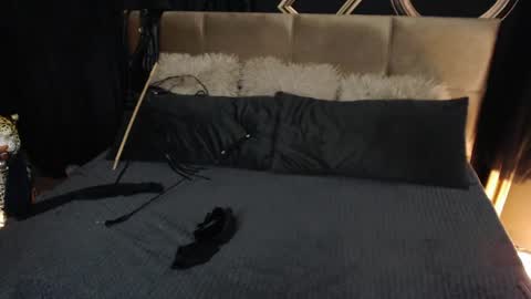 Cleo online show from 04/09/26, 11:54