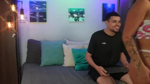 Girl Juliana and Federico online show from 12/21/25, 04:08