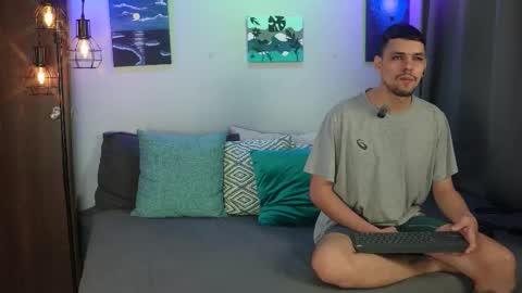 Girl Juliana and Federico online show from 01/14/26, 06:19