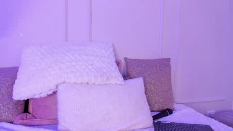 . Cleo Jhonson . online show from 01/09/25, 08:03