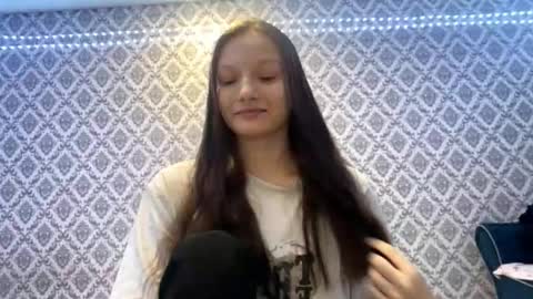 Cleo online show from 12/02/25, 04:13