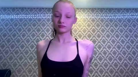 Cleo online show from 12/19/25, 06:04