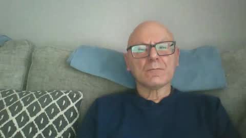 Snapshot of cleverdick22 chatting on 03/01/26, 03:47 katecduk online show from 03/01/26, 03:47