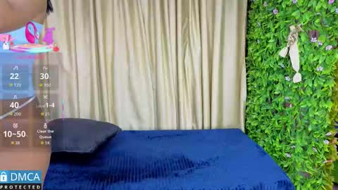 Snapshot of clhoee_ chatting on 12/15/25, 03:00 Clhoe online show from 12/15/25, 03:00