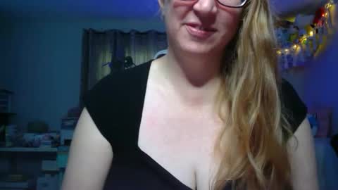 Snapshot of climaxfairy chatting on 09/12/25, 10:32 Kate online show from 09/12/25, 10:32