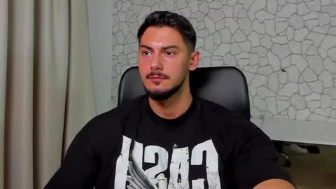 Snapshot of clintmasterss chatting on 11/18/25, 05:12 ClintMasterss online show from 11/18/25, 05:12