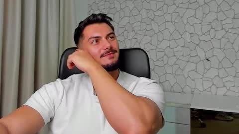 Snapshot of clintmasterss chatting on 11/28/25, 06:49 ClintMasterss online show from 11/28/25, 06:49