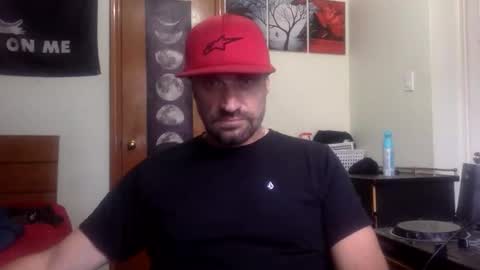 Snapshot of clintwood12 chatting on 10/22/25, 04:18 chad online show from 10/22/25, 04:18
