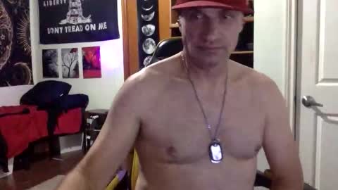 Snapshot of clintwood12 chatting on 12/05/25, 12:19 chad online show from 12/05/25, 12:19