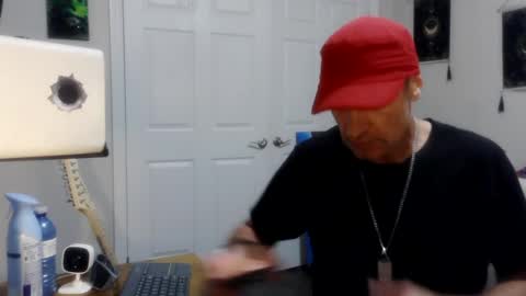 Snapshot of clintwood12 chatting on 07/20/26, 07:16 chad online show from 07/20/26, 07:16