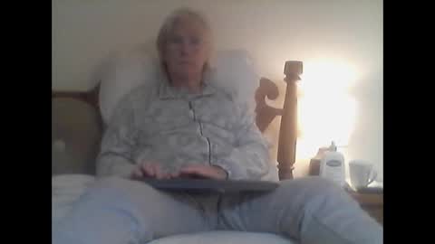 clitboy658752 online show from 11/17/25, 06:35