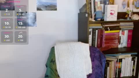 Snapshot of clitia_xx chatting on 10/26/25, 01:33 Clitia online show from 10/26/25, 01:33