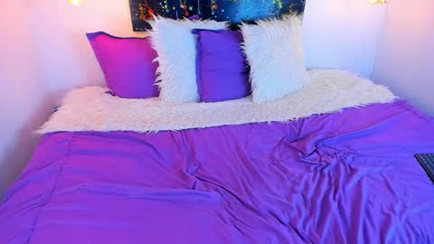 Snapshot of cloe_bridge chatting on 12/15/24, 03:34 Cloe Bridgee online show from 12/15/24, 03:34