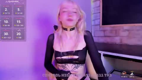  CLOE  online show from 03/10/25, 08:34