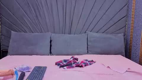 Cloe online show from 07/27/26, 04:58
