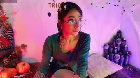 Cloe Leeee online show from 10/21/25, 05:30