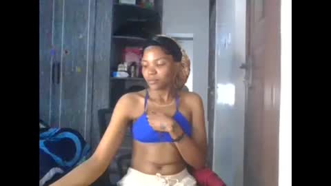 Cloe online show from 09/19/25, 04:29