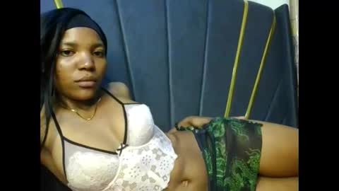 Cloe online show from 10/17/25, 11:07