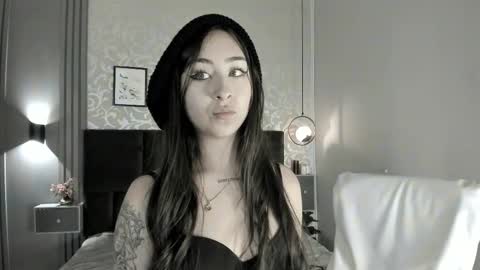 Cloe  online show from 02/23/25, 11:36