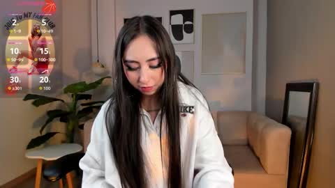 Cloe  online show from 10/15/25, 10:43