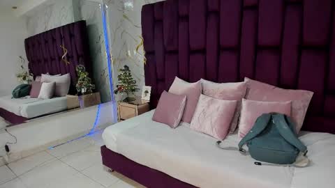 Cloe online show from 12/03/25, 05:11