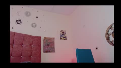 Snapshot of cloe_sun_ chatting on 11/24/25, 06:51 cloe_sun_ online show from 11/24/25, 06:51