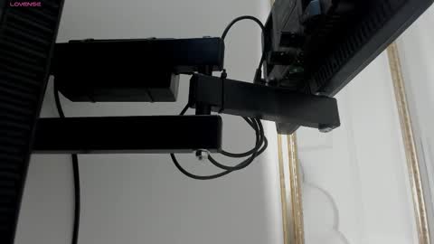 cloedurant online show from 10/17/25, 07:38