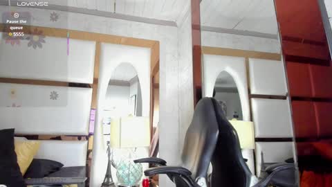 Snapshot of cloerodriguez chatting on 03/11/25, 02:40 ---Cloe--- online show from 03/11/25, 02:40