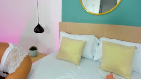 C L O E Y  online show from 01/10/26, 12:29