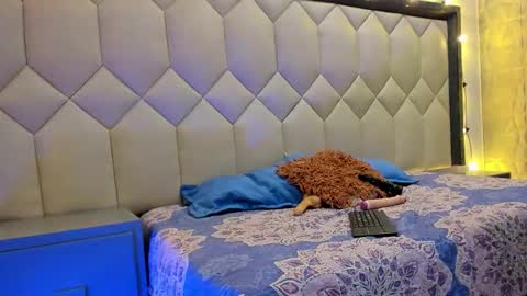 cloeygraweing online show from 10/10/25, 06:40