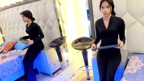 cloeygraweing online show from 10/11/25, 04:27