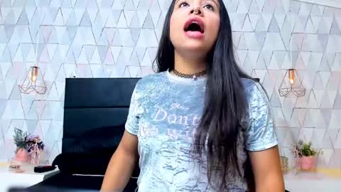 Clohe the wonder online show from 04/23/26, 08:55