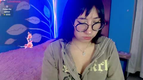 Snapshot of cloud_eli chatting on 06/02/26, 11:12 Elizabeth online show from 06/02/26, 11:12