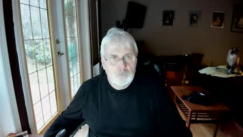 Snapshot of cloudalert62 chatting on 11/26/25, 11:28 cloudalert62 online show from 11/26/25, 11:28