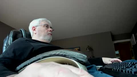 Snapshot of cloudalert62 chatting on 01/16/26, 10:25 cloudalert62 online show from 01/16/26, 10:25