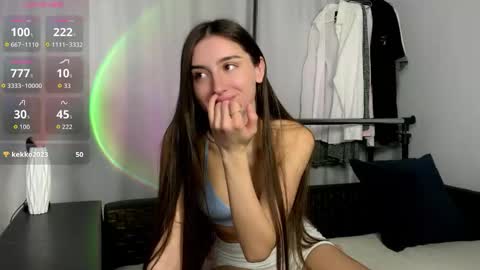 Snapshot of cloudbae chatting on 11/11/25, 05:40 Kelly online show from 11/11/25, 05:40