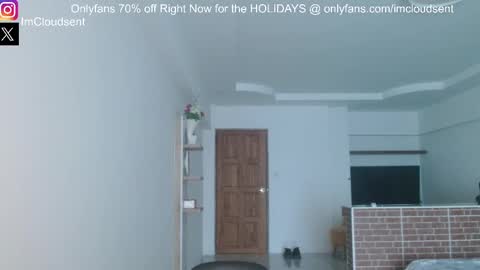 Snapshot of cloudsent chatting on 02/14/25, 04:58 35 videos 50 pictures ---- IGTwitter ImCloudsent online show from 02/14/25, 04:58