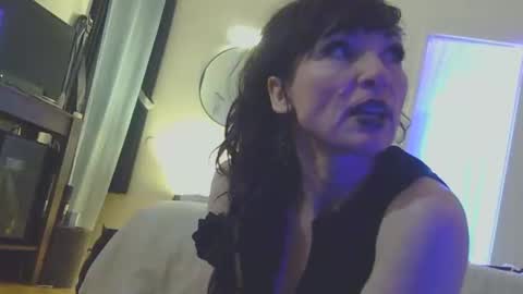 cloudy2025 online show from 04/23/26, 01:51