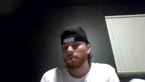 Snapshot of cloudyydayzz chatting on 06/14/26, 06:26 tallhungandcloudy online show from 06/14/26, 06:26