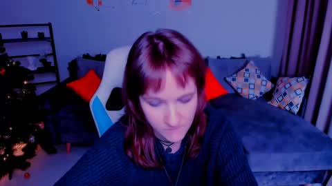  Clover  follow me  online show from 01/04/25, 05:58