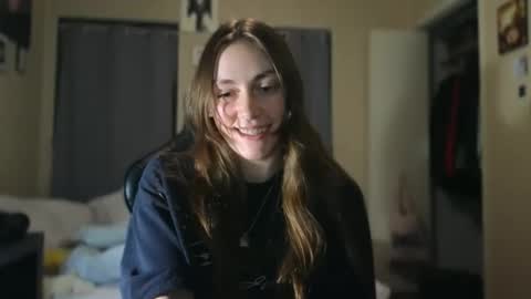 Clover online show from 12/12/24, 01:21